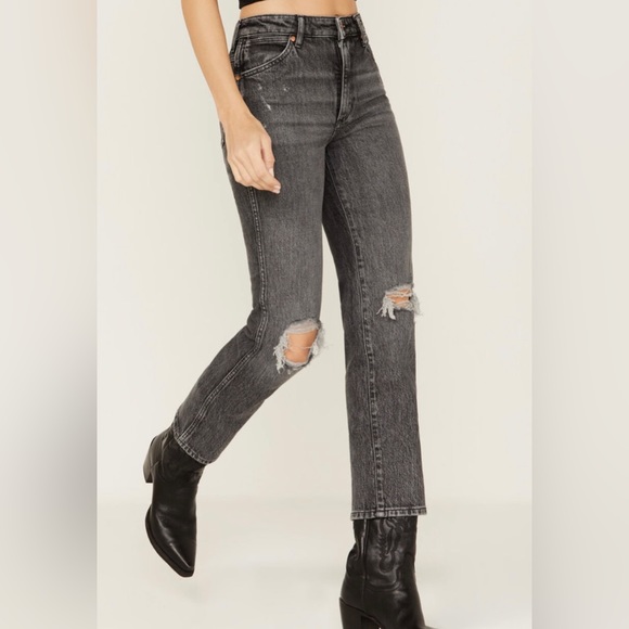 WRANGLER DARK WASH WILD WEST JEANS - Picture 2 of 6